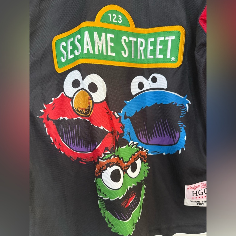 Headgear Classics Sesame Street Hockey Jersey Size XL Elmo Cookie Monster Retro - Picture 3 of 10